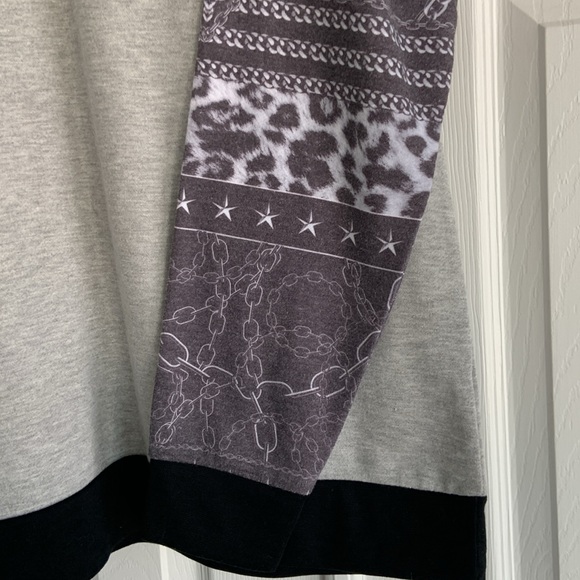 21 Men long sleeve top size large - Picture 4 of 5